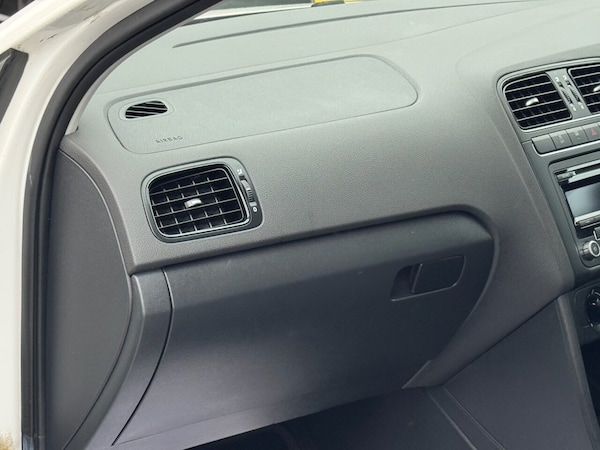 Used Volkswagen Polo 2013 for sale - 76267077: Photo 30