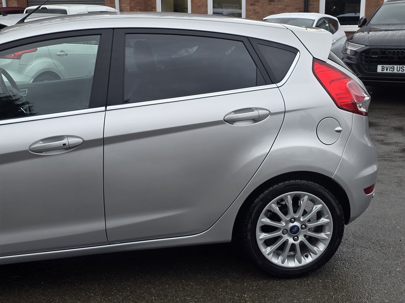 Used Ford Fiesta 2014 for sale - 77700801: Photo 24