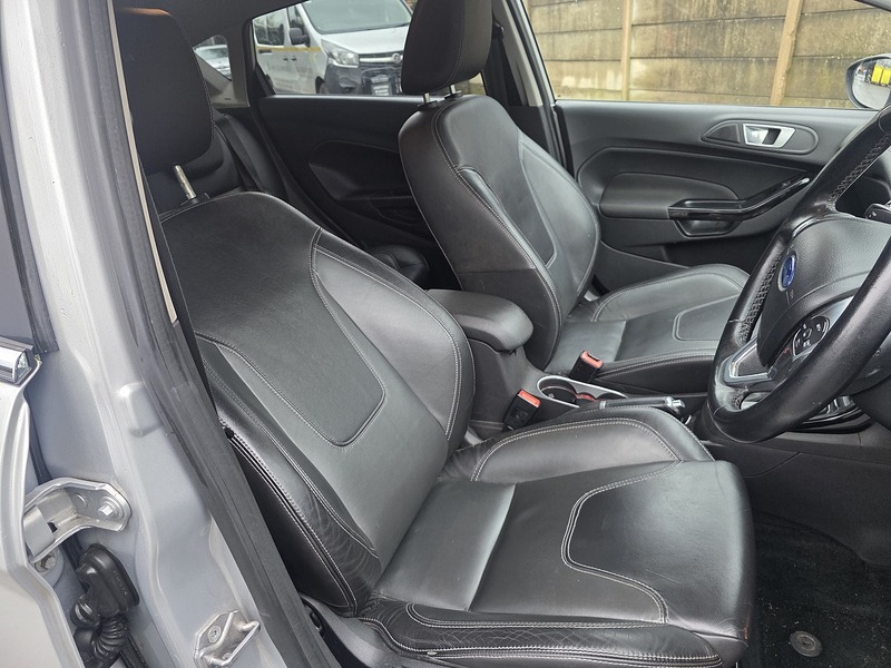 Used Ford Fiesta 2014 for sale - 77700801: Photo 38