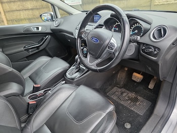 Used Ford Fiesta 2014 for sale - 77700801: Photo