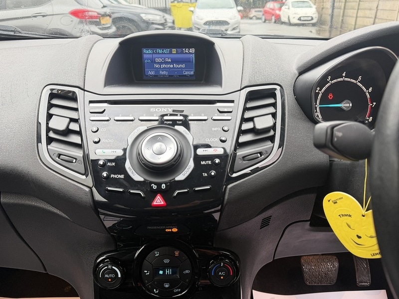 Used Ford Fiesta 2013 for sale - 77303166: Photo 32