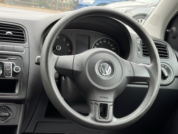 Used Volkswagen Polo 2011 for sale - 76256568: Photo 34