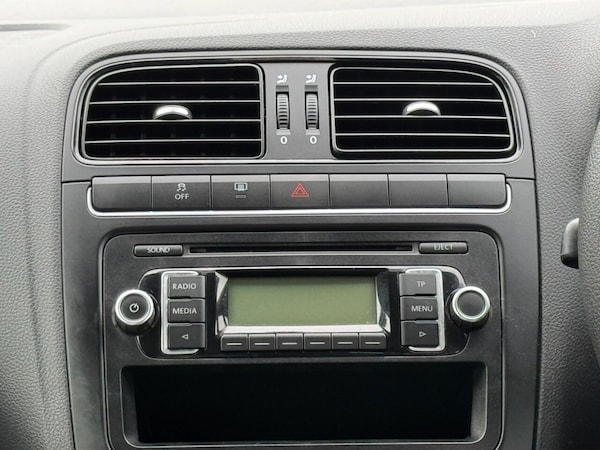 Used Volkswagen Polo 2011 for sale - 76256568: Photo 36