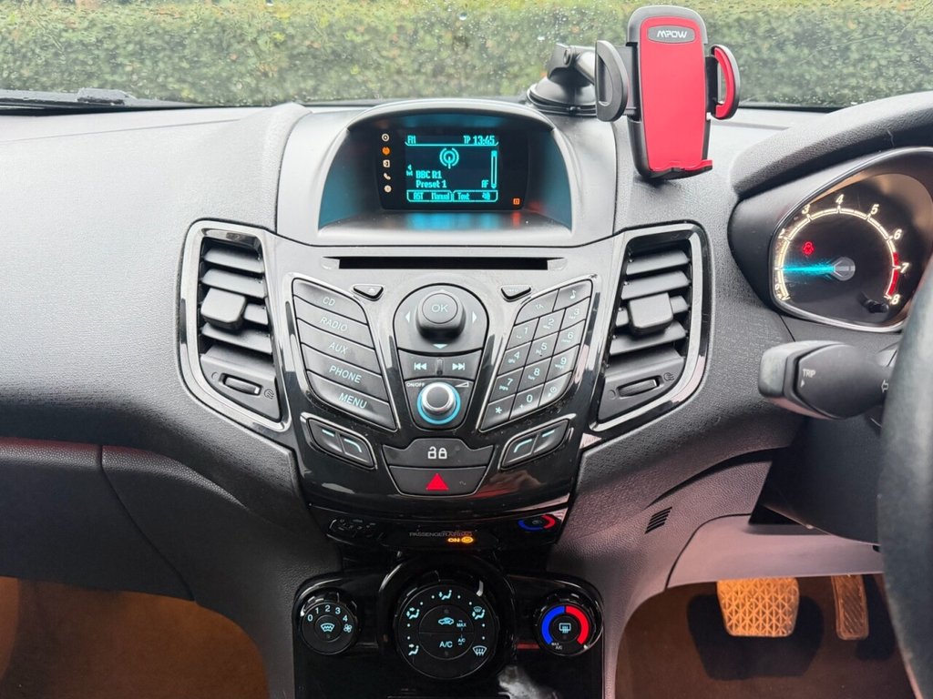 Used Ford Fiesta 2014 for sale - 76954002: Photo 32