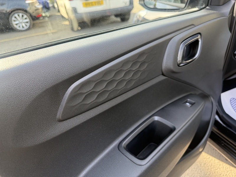 Used Hyundai i10 2025 for sale - 77668002: Photo 29