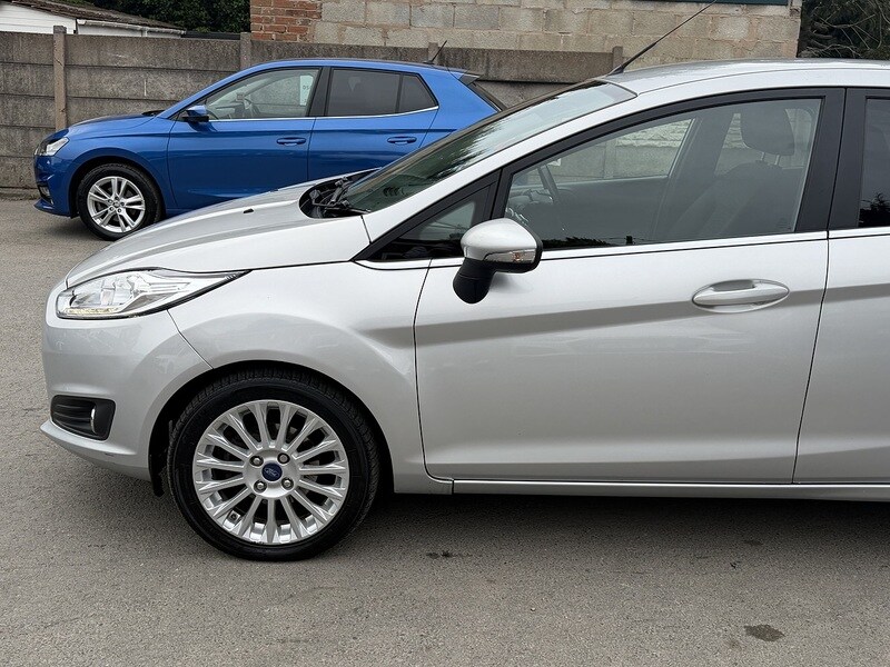 Used Ford Fiesta 2015 for sale - 78207364: Photo 28