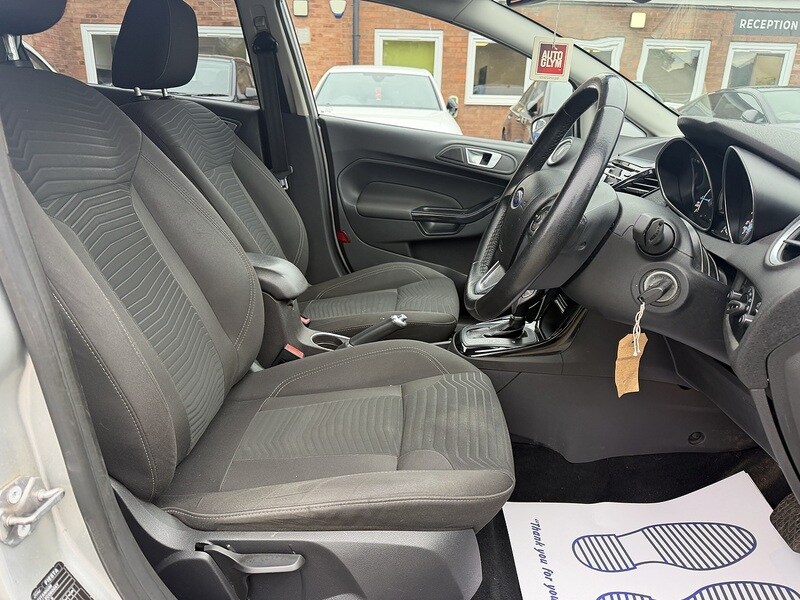 Used Ford Fiesta 2015 for sale - 78207364: Photo 31