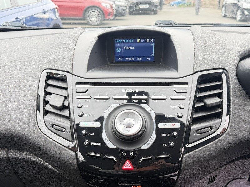 Used Ford Fiesta 2015 for sale - 78207364: Photo 39