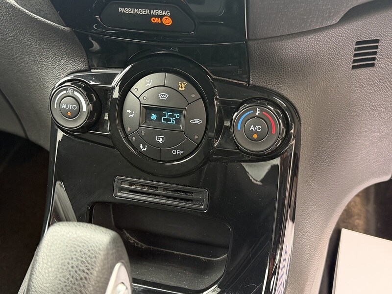 Used Ford Fiesta 2015 for sale - 78207364: Photo 42