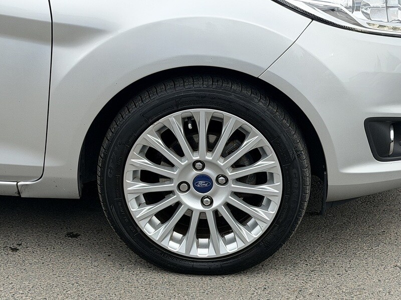 Used Ford Fiesta 2015 for sale - 78207364: Photo 65