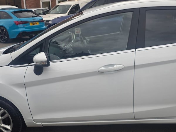 Used Ford Fiesta 2015 for sale - 76291864: Photo 15