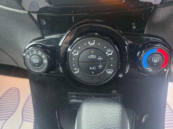 Used Ford Fiesta 2015 for sale - 76291864: Photo 29