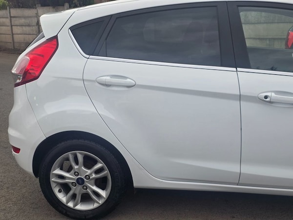 Used Ford Fiesta 2015 for sale - 76291864: Photo 7