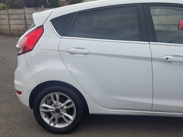 Used Ford Fiesta 2015 for sale - 76291864: Photo 9
