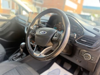 Used Ford Fiesta 2017 for sale - 79014027: Photo