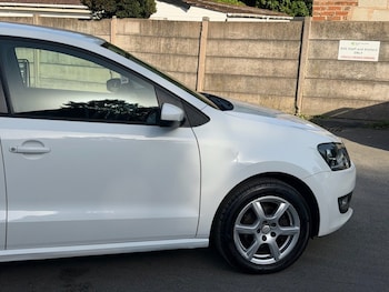 Used Volkswagen Polo 2011 for sale - 78985369: Photo