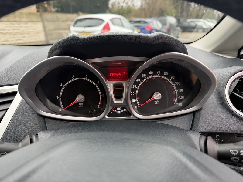 Used Ford Fiesta 2012 for sale - 77149263: Photo 16