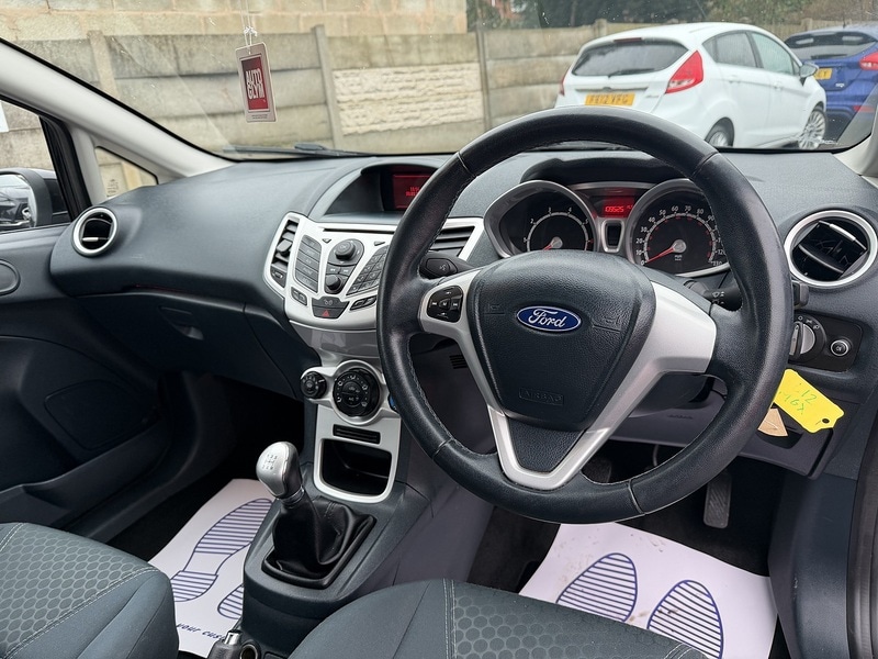 Used Ford Fiesta 2012 for sale - 77149263: Photo 2