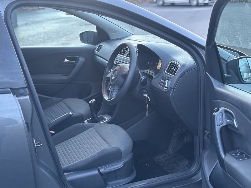 Used Volkswagen Polo 2010 for sale - 77356862: Photo 11