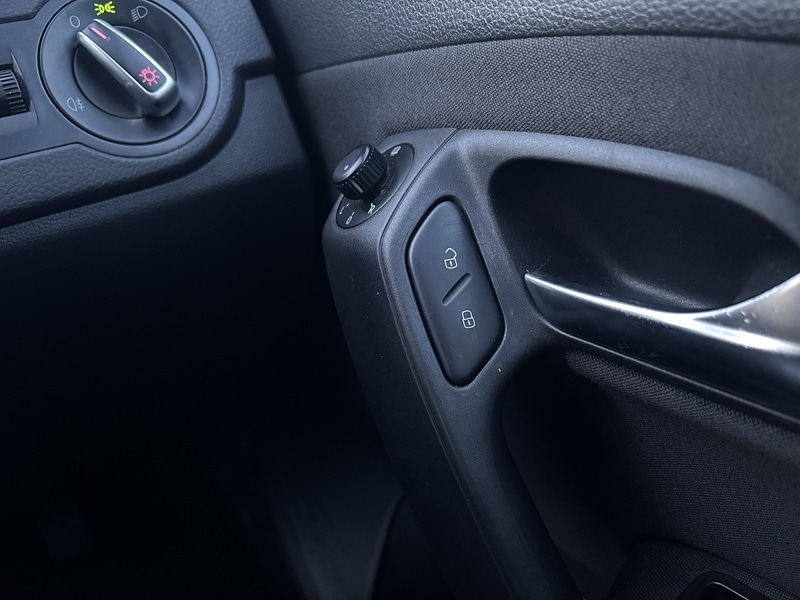 Used Volkswagen Polo 2010 for sale - 77356862: Photo 22