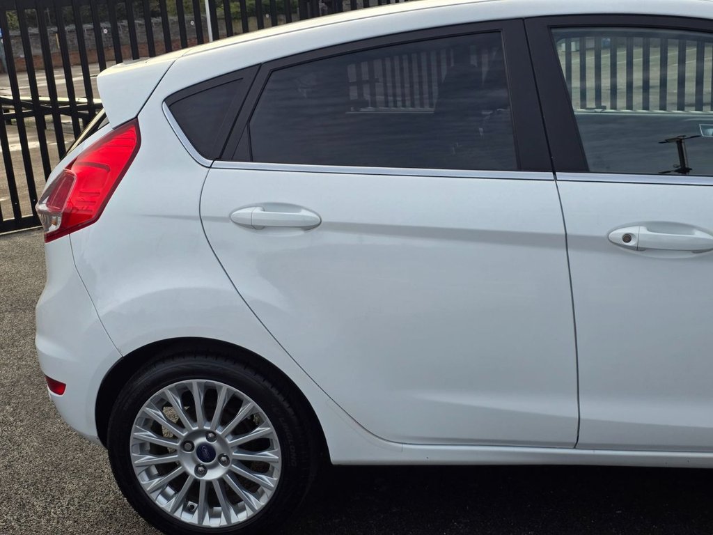 Used Ford Fiesta 2014 for sale - 76570519: Photo 10