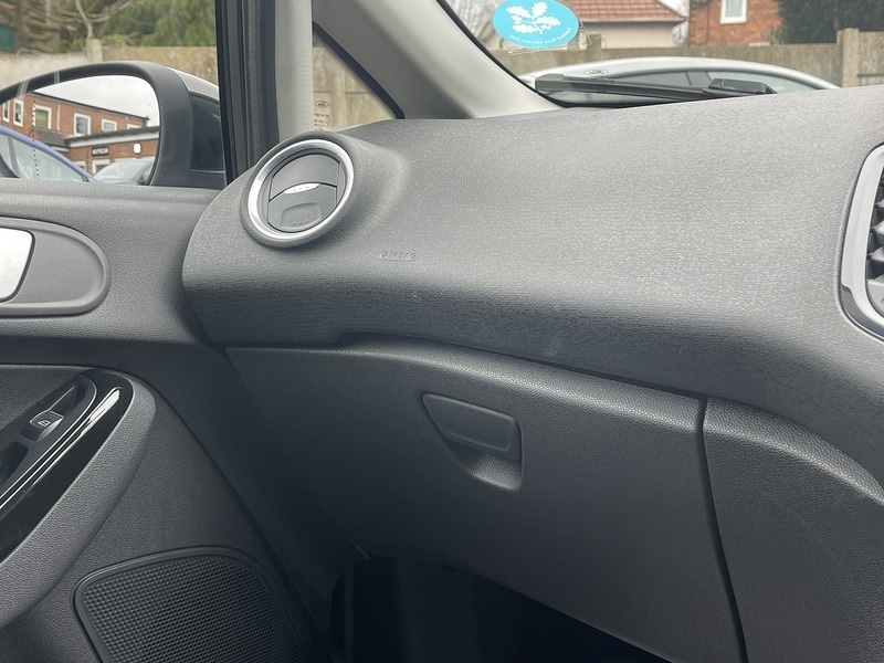 Used Ford Fiesta 2014 for sale - 77781108: Photo 40