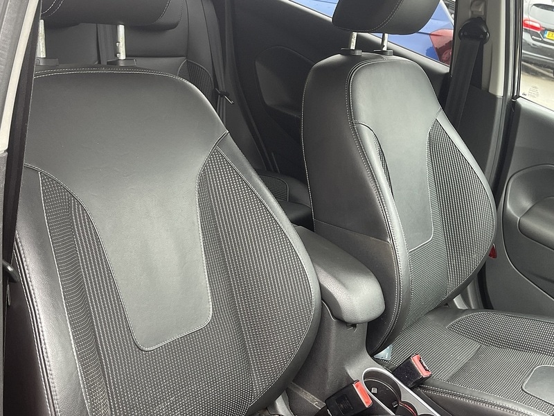 Used Ford Fiesta 2014 for sale - 77781108: Photo 41