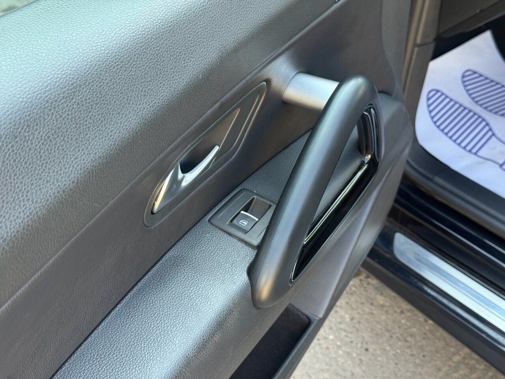 Used Volkswagen Scirocco 2015 for sale - 76256210: Photo 40