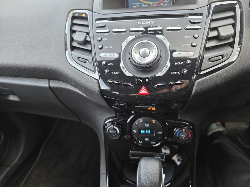 Used Ford Fiesta 2015 for sale - 77391644: Photo 44