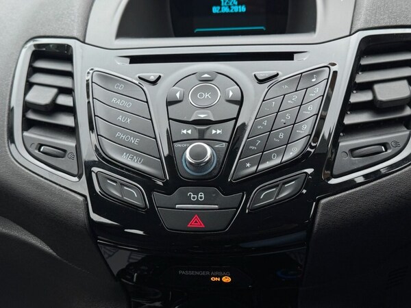Used Ford Fiesta 2015 for sale - 76313107: Photo 25