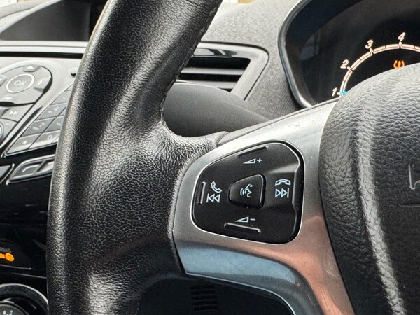 Used Ford Fiesta 2015 for sale - 76313107: Photo 26
