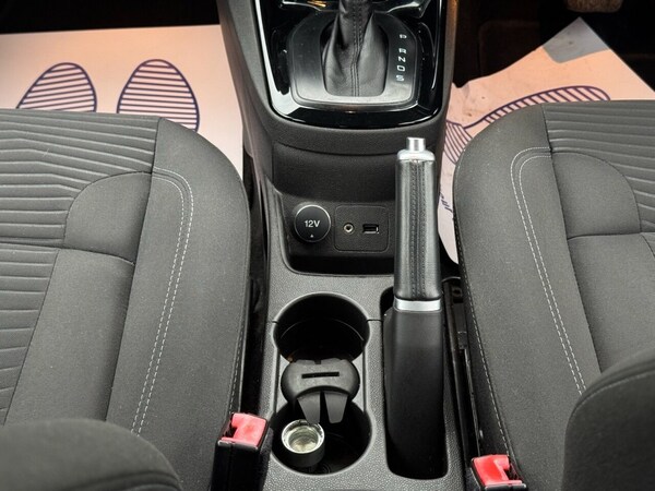Used Ford Fiesta 2015 for sale - 76313107: Photo 32