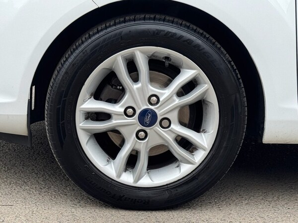 Used Ford Fiesta 2015 for sale - 76313107: Photo 48