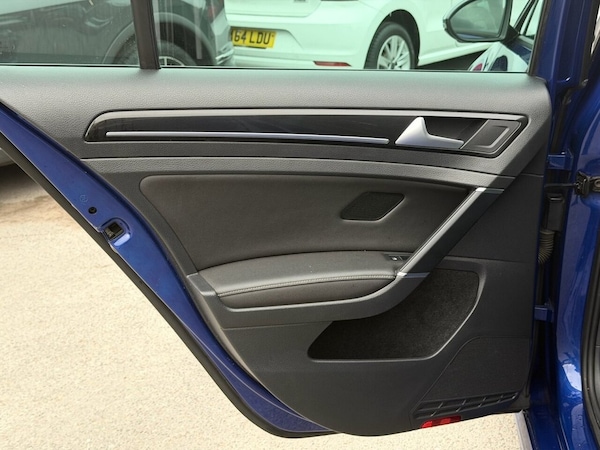 Used Volkswagen Golf 2016 for sale - 76279382: Photo 36