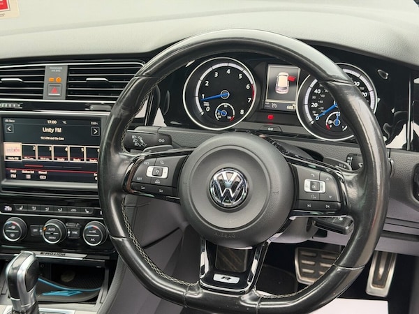 Used Volkswagen Golf 2016 for sale - 76279382: Photo 41