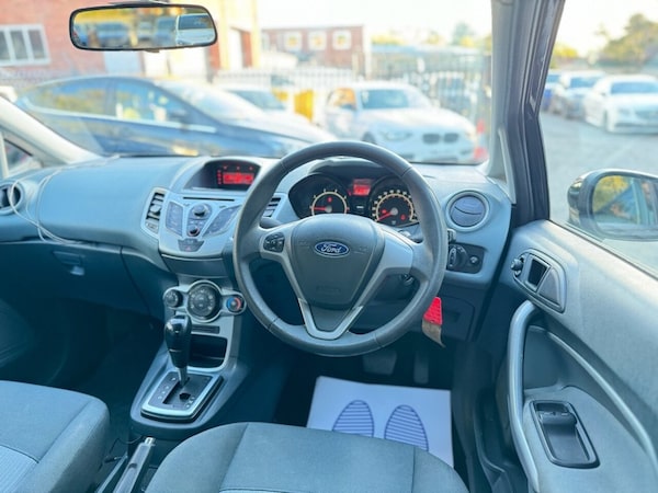 Used Ford Fiesta 2010 for sale - 76256080: Photo 25