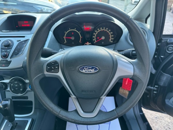 Used Ford Fiesta 2010 for sale - 76256080: Photo 27