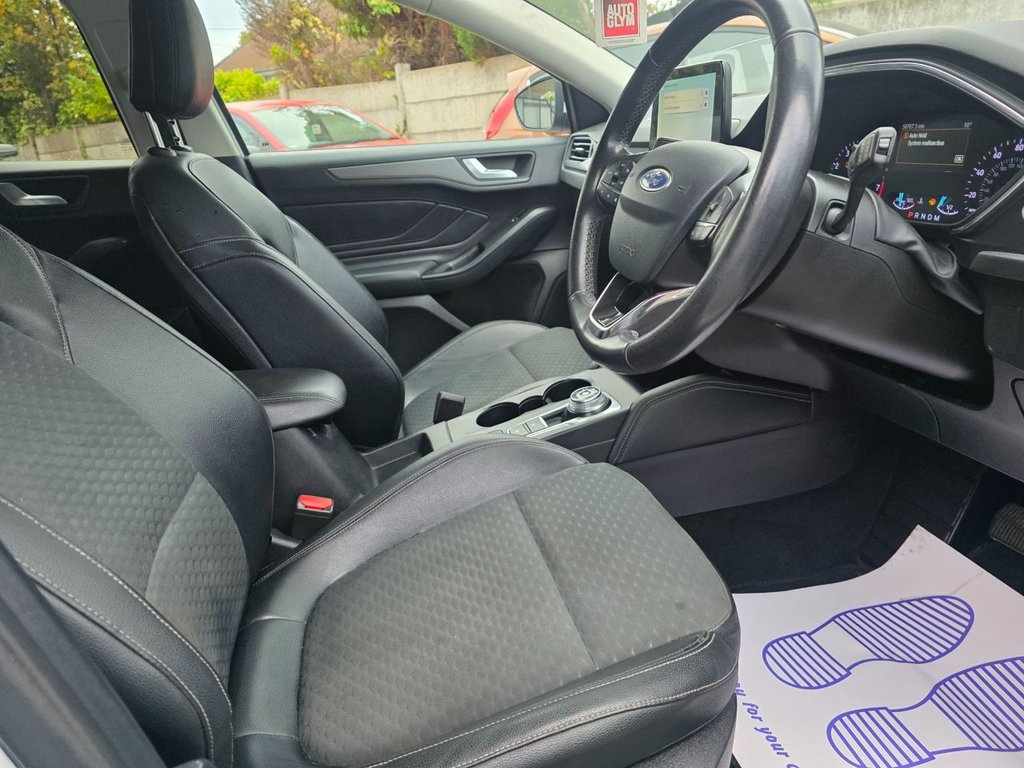 Used Ford Focus 2018 for sale - 76261025: Photo 3