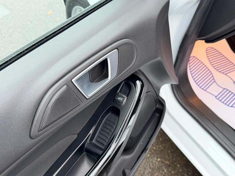 Used Ford Fiesta 2014 for sale - 77149424: Photo 40