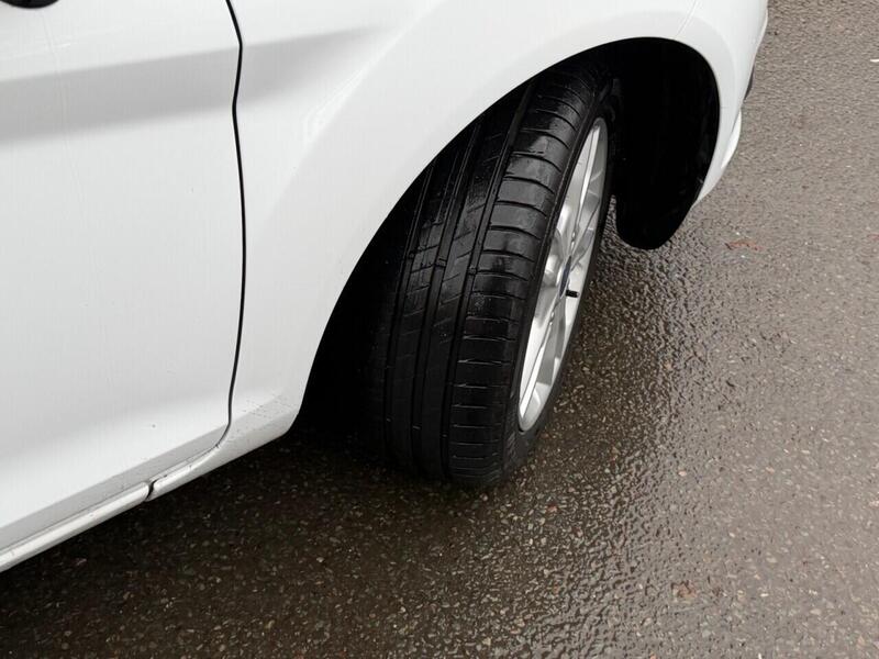 Used Ford Fiesta 2014 for sale - 77149424: Photo 44