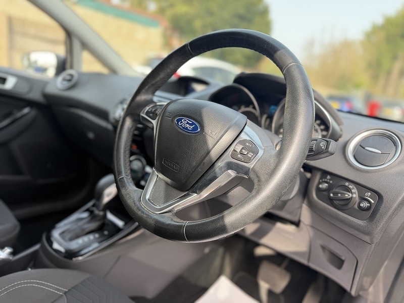 Used Ford Fiesta 2015 for sale - 77765886: Photo 3