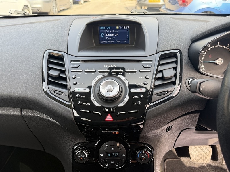 Used Ford Fiesta 2015 for sale - 77765886: Photo 39