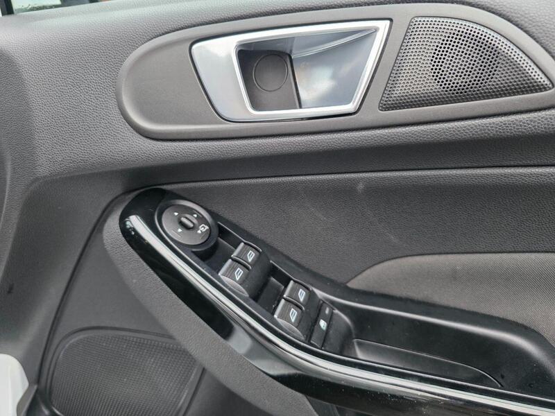 Used Ford Fiesta 2016 for sale - 77149345: Photo 32