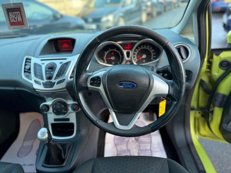 Used Ford Fiesta 2010 for sale - 77149294: Photo 3