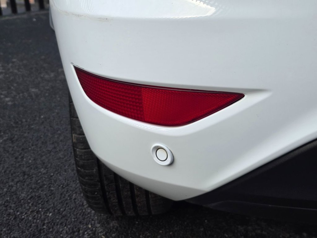 Used Ford Fiesta 2014 for sale - 76999237: Photo 15