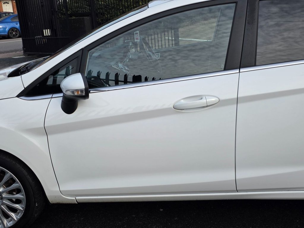 Used Ford Fiesta 2014 for sale - 76999237: Photo 24