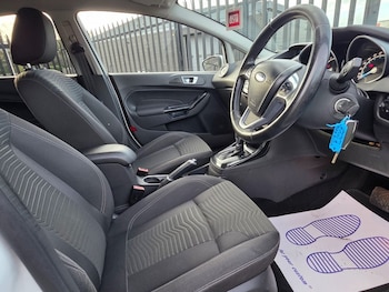 Used Ford Fiesta 2014 for sale - 76999237: Photo