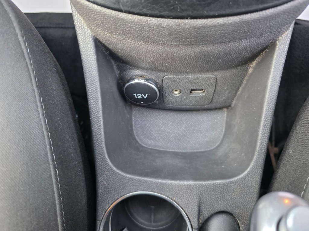 Used Ford Fiesta 2014 for sale - 76999237: Photo 44