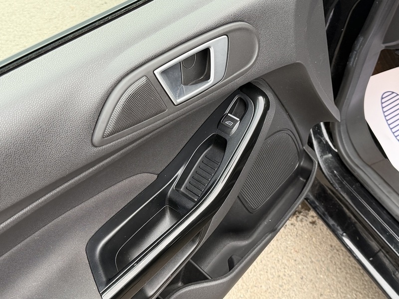 Used Ford Fiesta 2015 for sale - 77584166: Photo 48