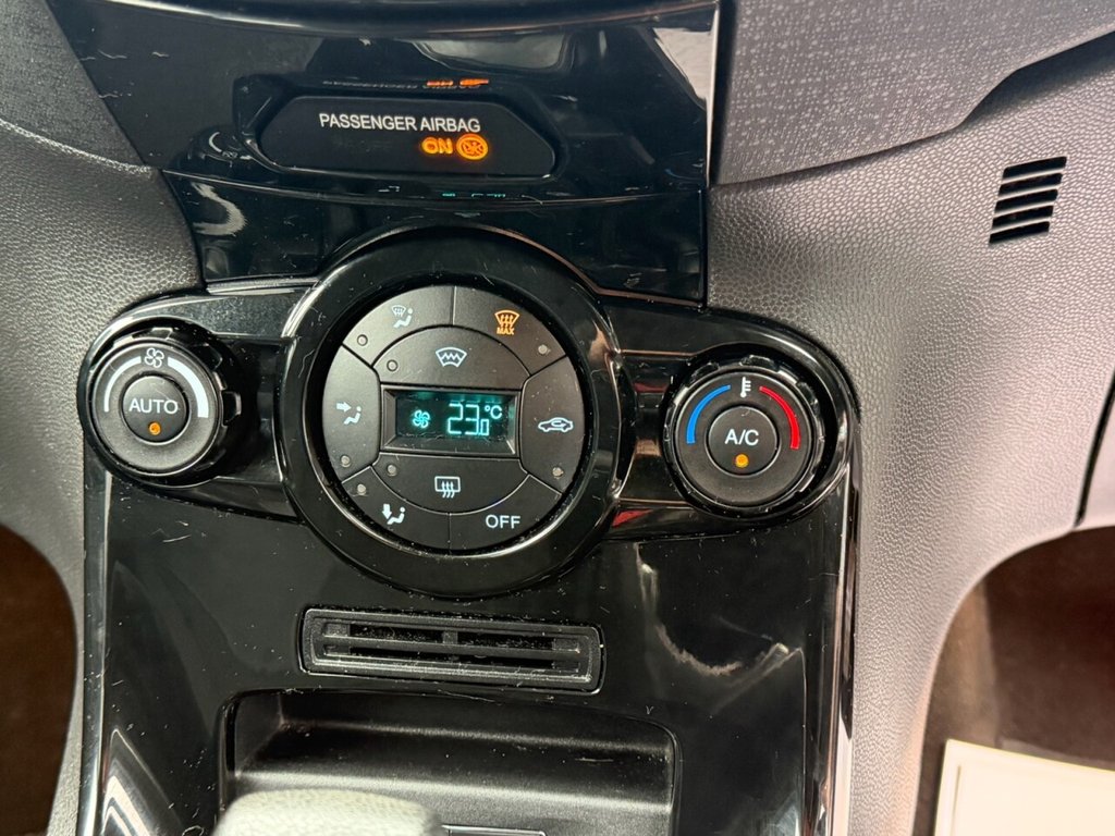 Used Ford Fiesta 2015 for sale - 76559320: Photo 42